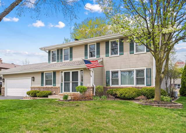 Property at 107 W Theodore Ln, Itasca, IL 60143, 4 beds, 2.5 baths