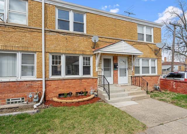 Property at 1027 Bellwood Ave Unit E, Bellwood, IL 60104, 2 beds, 1 bath