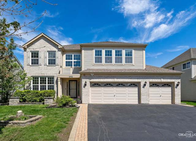 Property at 5912 Mackinac Ln, Hoffman Estates, IL 60192, 4 beds, 2.5 baths