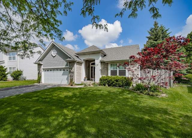 Property at 2374 Handley Ln, Aurora, IL 60502, 2 beds, 2 baths