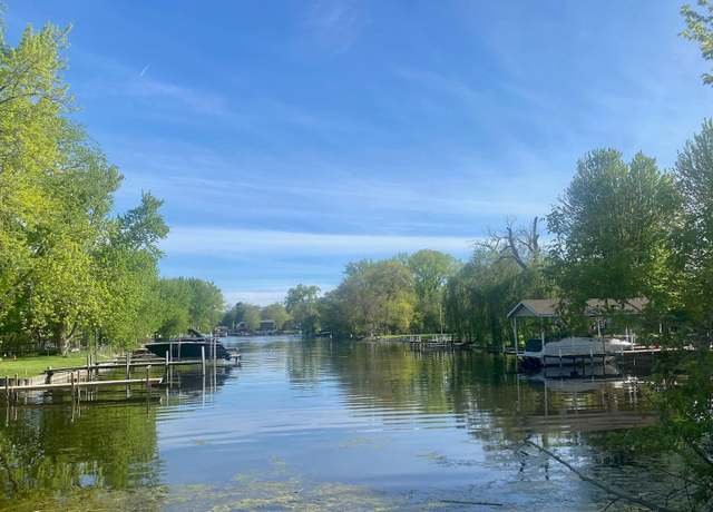 Property at 138 Eastwood Ave, Port Barrington, IL 60010