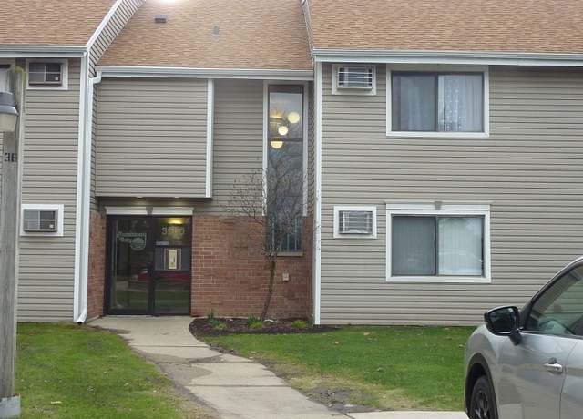 Property at 3900 Bayside Dr #3, Palatine, IL 60074, 2 beds, 2 baths