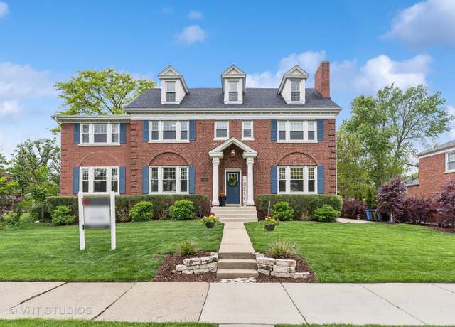 Property at 10044 S Leavitt St, Chicago, IL 60643, 5 beds, 4.5 baths
