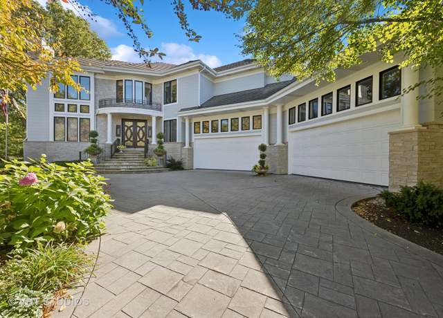Property at 1525 Woodcrest Ct, Aurora, IL 60502, 4 beds, 4.5 baths