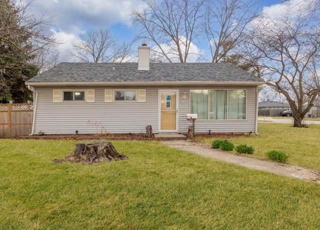 Property at 821 Westshire Dr, Joliet, IL 60435, 3 beds, 1 bath