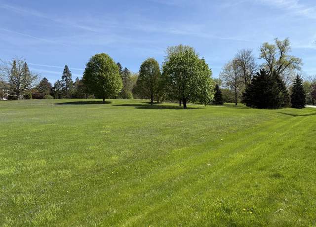 Property at 652 Milton Rd, Inverness, IL 60067