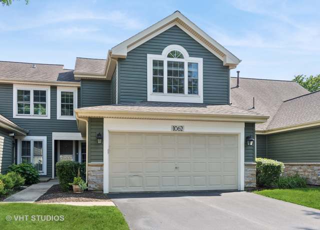 Property at 1062 Ridgefield Cir, Carol Stream, IL 60188, 3 beds, 2.5 baths