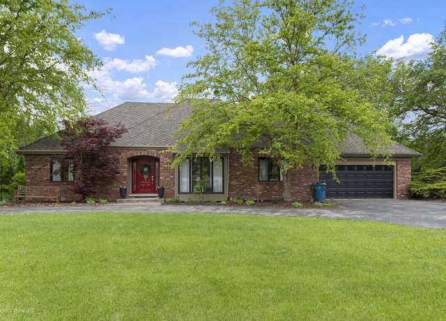 Property at 26 Fox Ln, Palos Park, IL 60464, 5 beds, 2.5 baths
