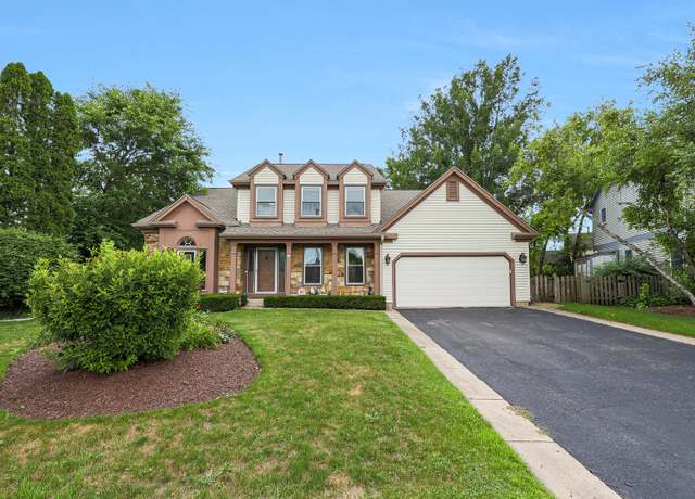 Property at 46 Copperwood Dr, Buffalo Grove, IL 60089, 4 beds, 2.5 baths
