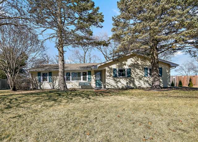 Property at 3303 Willardshire Rd, Joliet, IL 60431, 4 beds, 2 baths