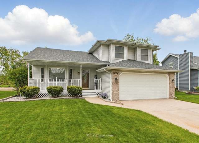 Property at 1614 N Autumn Dr, Joliet, IL 60431, 3 beds, 1.5 baths