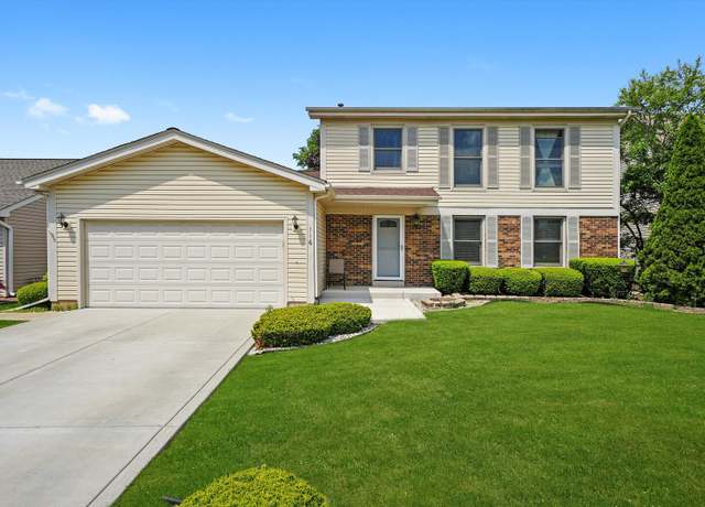 Property at 116 Somerset Dr, Streamwood, IL 60107, 3 beds, 1.5 baths