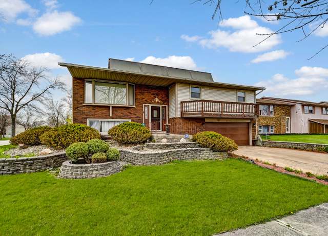 Property at 3001 224th Pl, Sauk Village, IL 60411, 3 beds, 2.5 baths