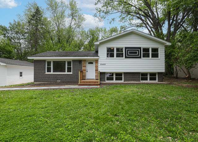 Property at 25455 W Hilldale Ave, Antioch, IL 60002, 3 beds, 2 baths
