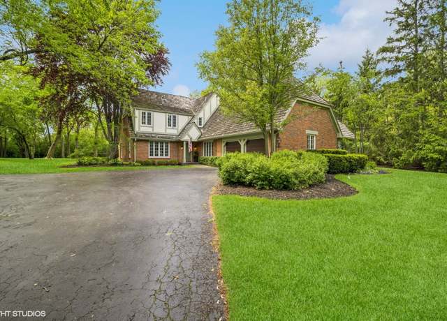Property at 706 Tanglewood Ct, Lake Forest, IL 60045, 4 beds, 3.5 baths