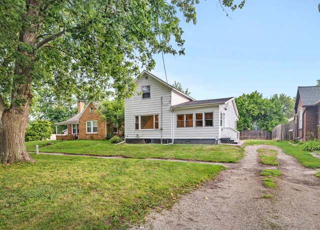 Property at 584 Broadway St, Marseilles, IL 61341, 3 beds, 1.5 baths