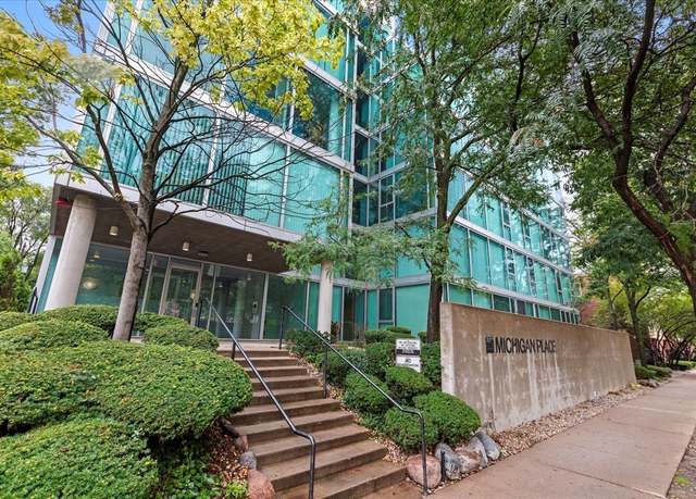 Property at 3115 S Michigan Ave #301, Chicago, IL 60616, 2 beds, 2 baths