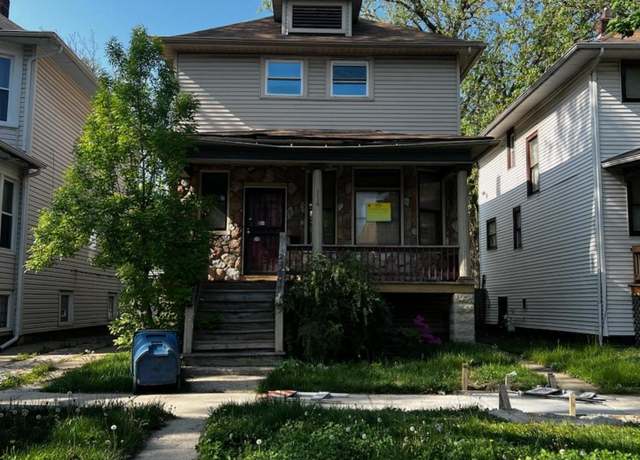 Property at 2610 E 77th St, Chicago, IL 60649, 4 beds, 1.5 baths