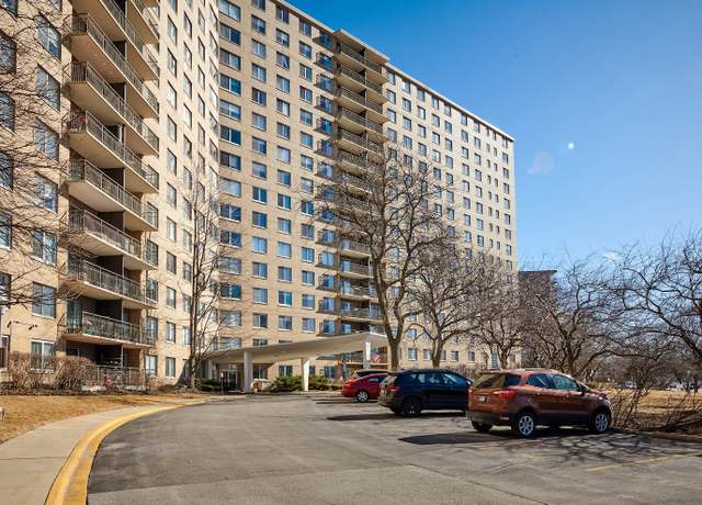 Property at 7033 N Kedzie Ave #1704, Chicago, IL 60645, 2 beds, 2 baths
