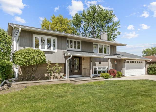 Property at 50 Kendal Rd, Elk Grove Village, IL 60007, 4 beds, 2 baths