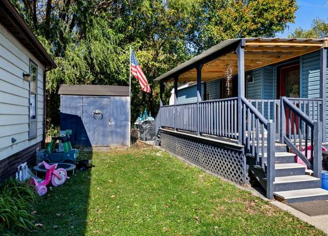 Property at 1048 Testa Dr, Justice, IL 60458, 3 beds, 2 baths