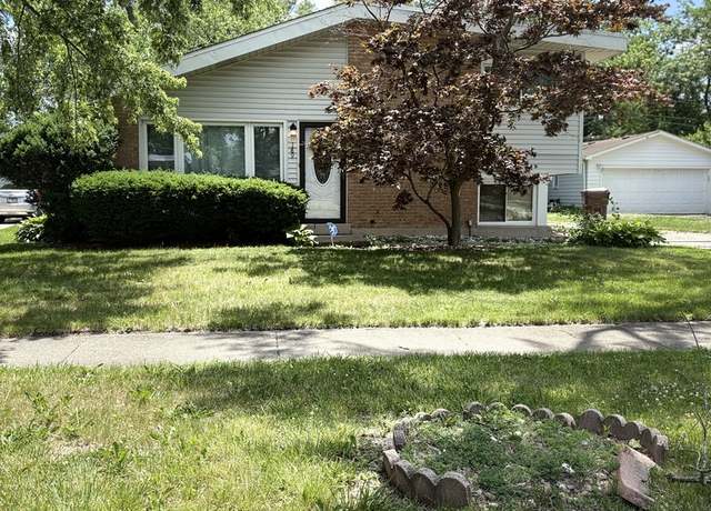 Property at 189 Westwood Dr, Park Forest, IL 60466, 3 beds, 2 baths