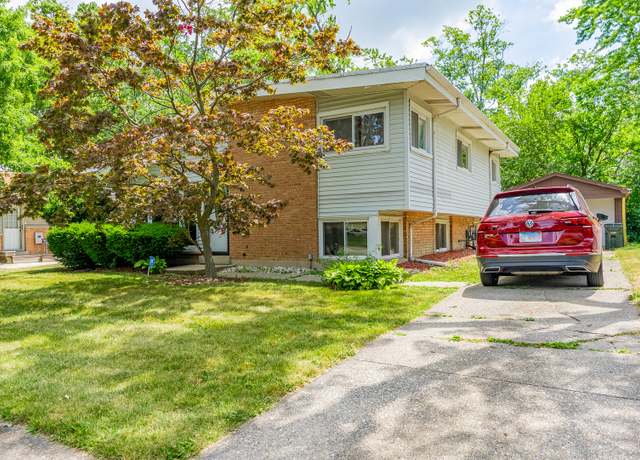 Property at 189 Westwood Dr, Park Forest, IL 60466, 3 beds, 2 baths