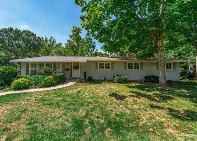 Property at 24 S Grant St, North Aurora, IL 60542, 4 beds, 1.5 baths