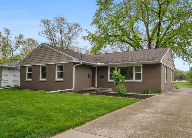 Property at 1014 Franklin Ave, Normal, IL 61761, 5 beds, 3 baths