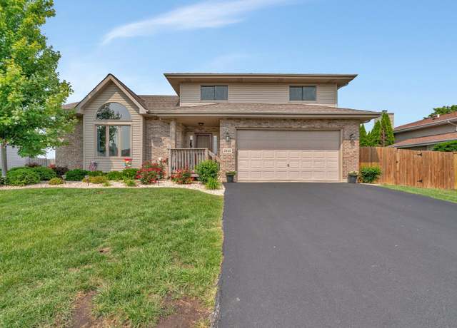Property at 2825 Centurion Ln, New Lenox, IL 60451, 4 beds, 2.5 baths