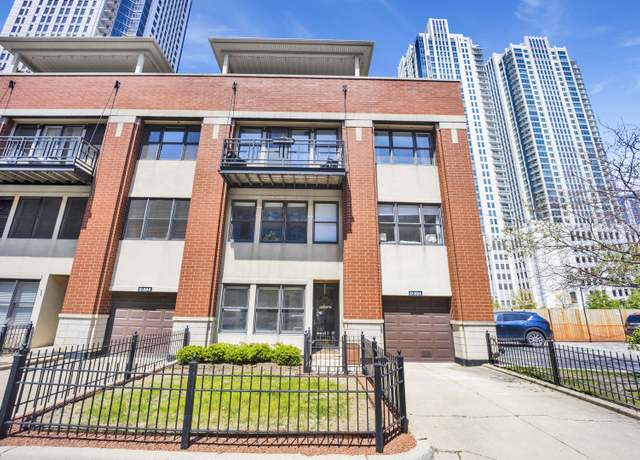 Property at 334 N Jefferson St Unit D, Chicago, IL 60661, 3 beds, 3 baths