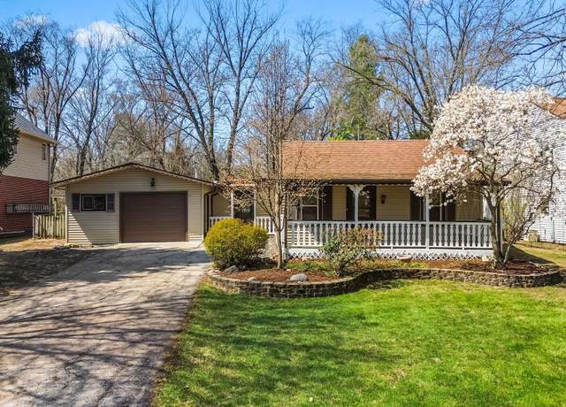 Property at 7730 Virginia Ct, Willowbrook, IL 60527, 3 beds, 2 baths