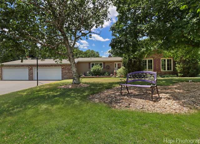 Property at 1415 Arabian Spur, Mchenry, IL 60051, 4 beds, 3 baths