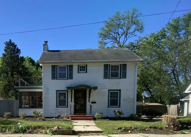 Property at 1512 Yonge St, Rockford, IL 61103, 2 beds, 1 bath