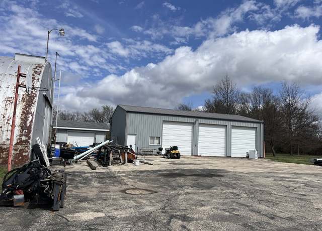 Property at 325 N Washington St, Paxton, IL 60957