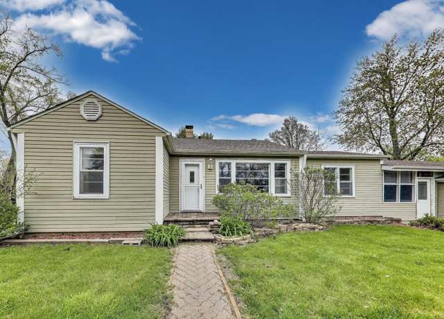 Property at 2990 Harbor Ln, Northbrook, IL 60062, 2 beds, 1 bath