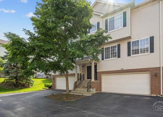 Property at 247 Evergreen Cir, Gilberts, IL 60136, 3 beds, 2.5 baths