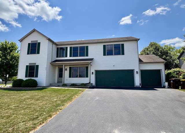 Property at 2525 E 6th St, Belvidere, IL 61008, 5 beds, 2.5 baths