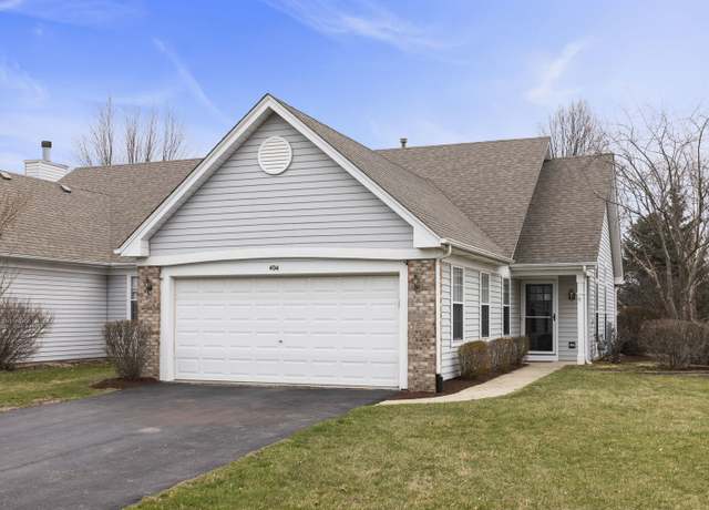 Property at 404 Carriage Ct, Oswego, IL 60543, 2 beds, 2 baths