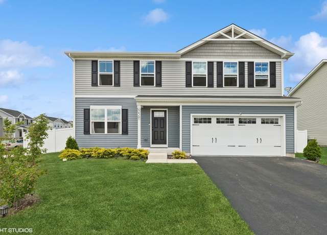 Property at 550 Clearwater Dr, Hampshire, IL 60140, 4 beds, 2.5 baths