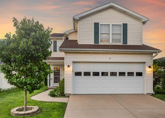 Property at 8 Harrison Ct, Bloomington, IL 61704, 3 beds, 2.5 baths