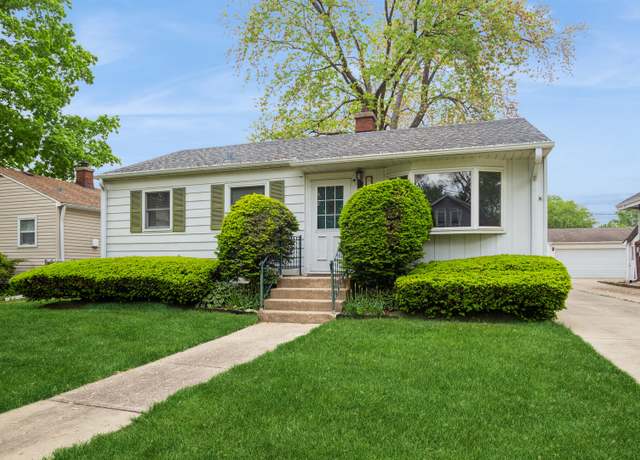 Property at 814 Hollywood Ave, Des Plaines, IL 60016, 4 beds, 1 bath