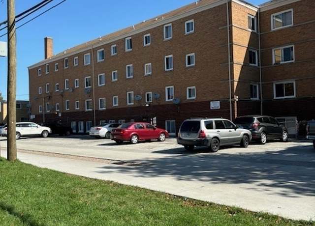 Property at 1106 N Harlem Ave #2, River Forest, IL 60305, 2 beds, 1 bath