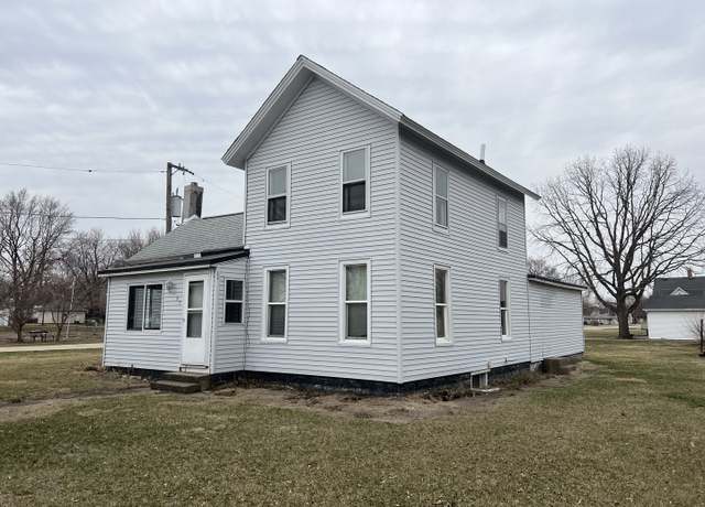 Property at 107 N Washington St, Tampico, IL 61283, 3 beds, 2 baths
