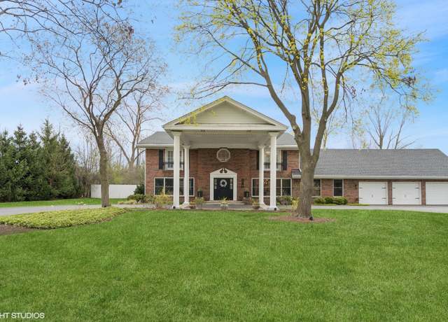 Property at 2051 Churchill Ln, Highland Park, IL 60035, 5 beds, 4.5 baths