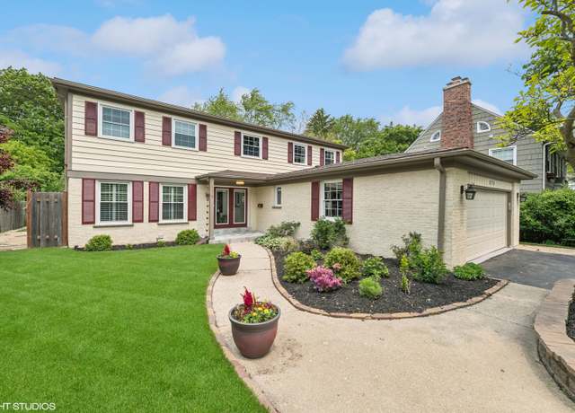 Property at 575 County Line Rd, Highland Park, IL 60035, 5 beds, 4 baths