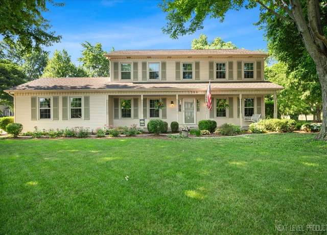 Property at 1200 Crestview Dr, Batavia, IL 60510, 4 beds, 2.5 baths
