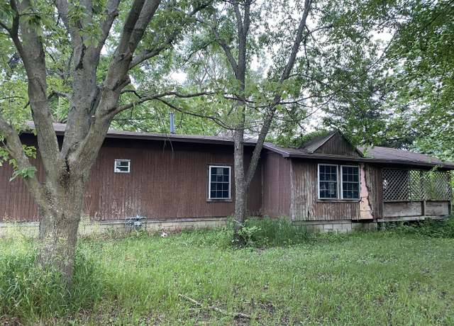 Property at 110 N Robert Dr, Godley, IL 60407, 3 beds, 1 bath