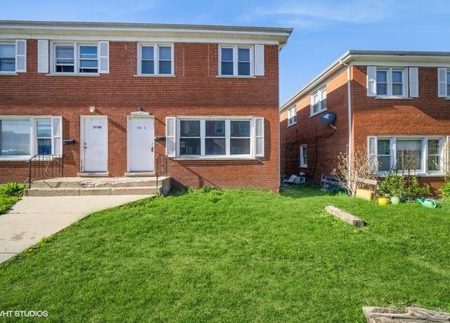 Property at 1735 N Berwick Blvd Unit A, Waukegan, IL 60085, 3 beds, 1.5 baths