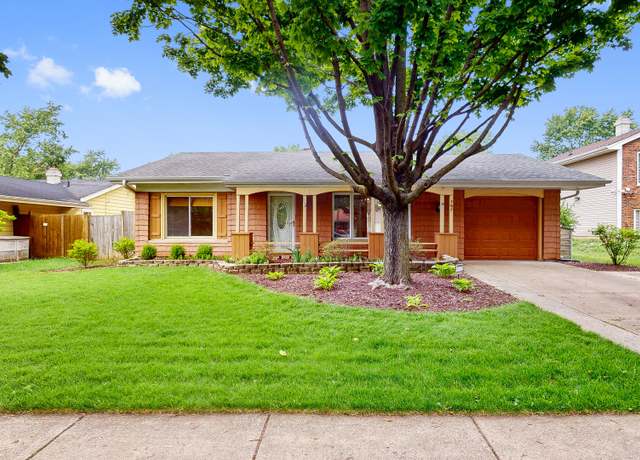 Property at 137 S Schmidt Rd, Bolingbrook, IL 60440, 3 beds, 1.5 baths
